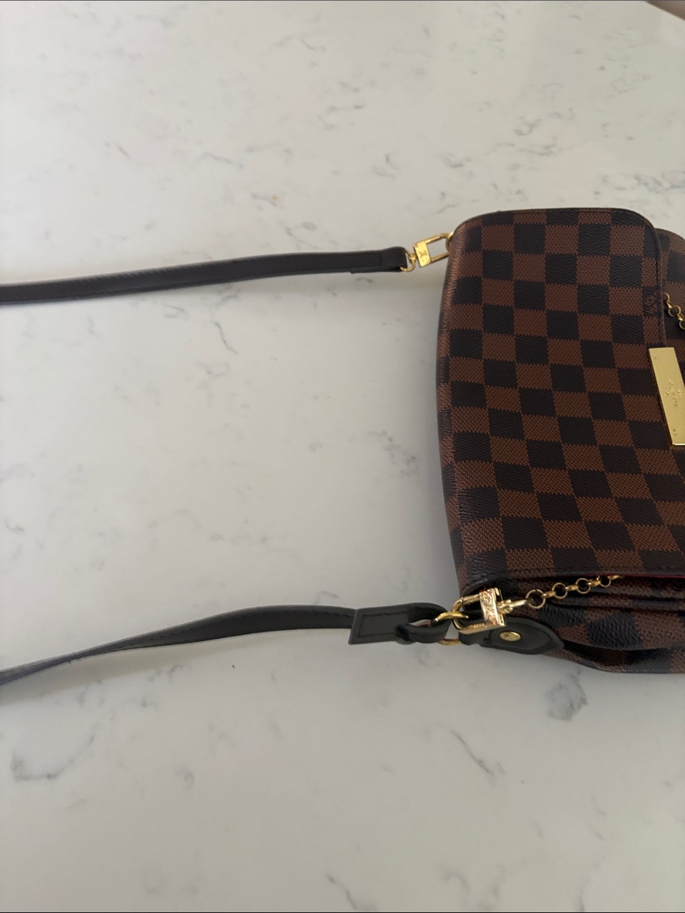 Designer inspired Crossbody Bag with Gold Chain. Price is firm - Picture 8 of 10
